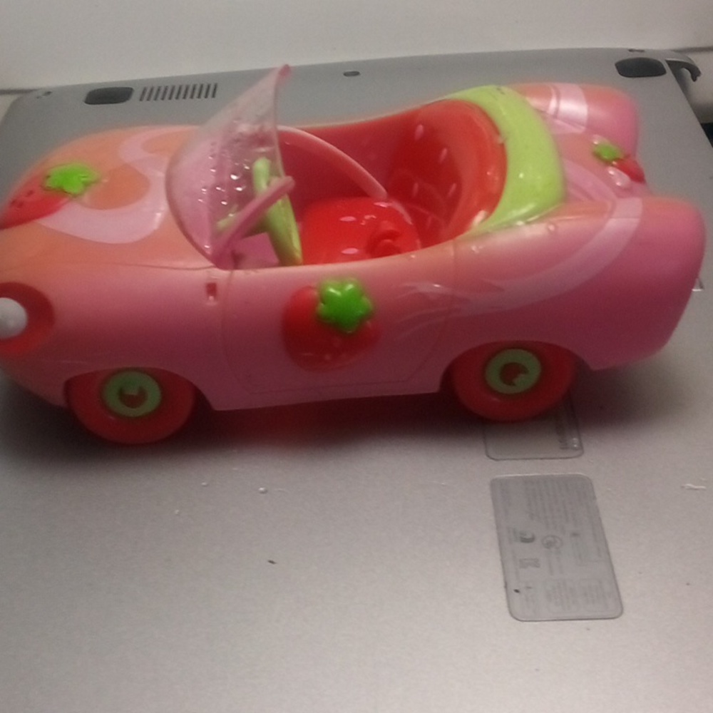 Strawberry Shortcake Sports Car